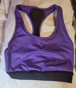 *NEW LISTING* Lularoe Invincible Sports Bra. Size XS